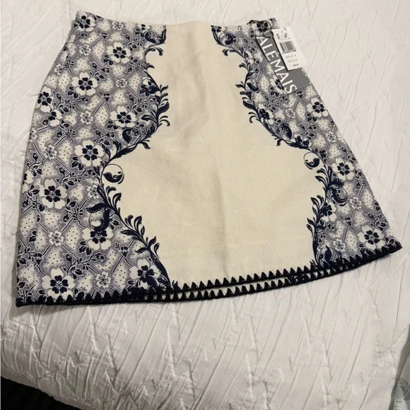 Alemais Black and White Embellished Mini Skirt - Picture 1 of 2
